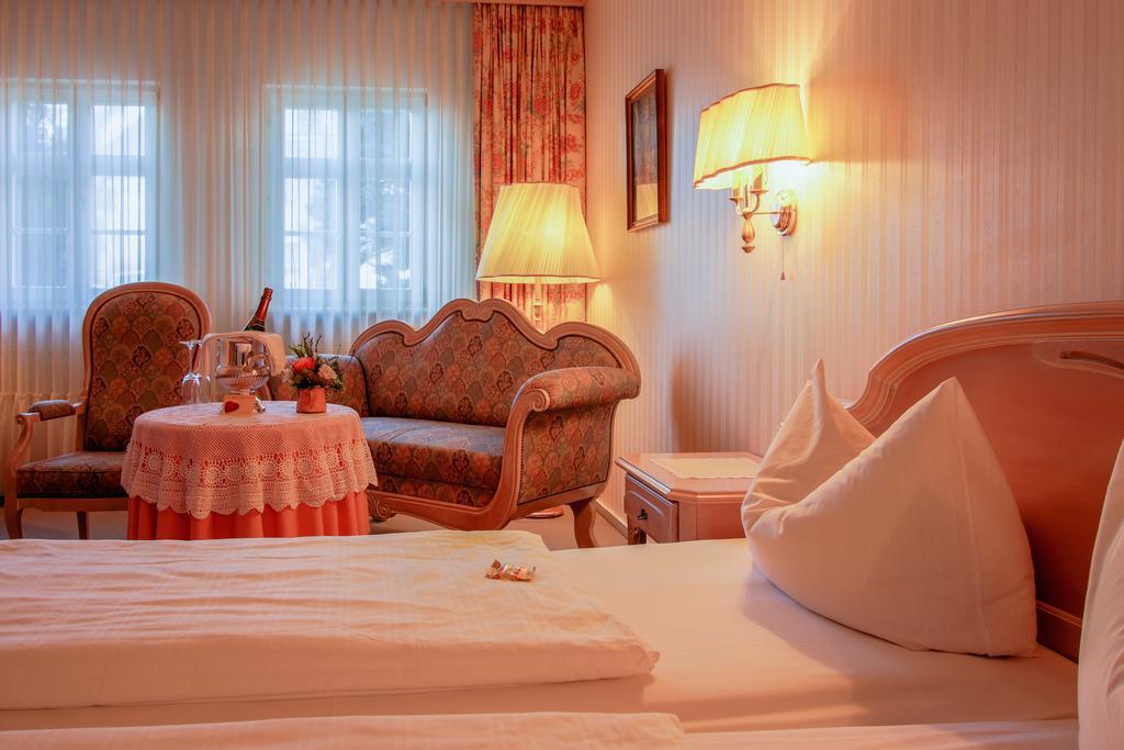 Landhotel Schnupp Neudrossenfeld Eksteriør bilde